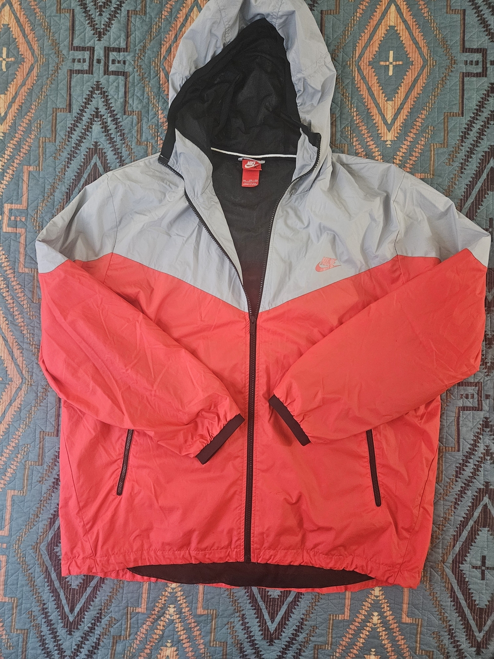 Nike Men’s Red & Light Gray Windbreaker Jacket